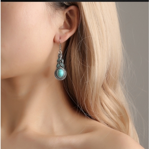 Jewlery - Picture 4 of 6